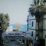Luisa 호텔 4*