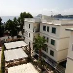 Luisa 호텔 4*