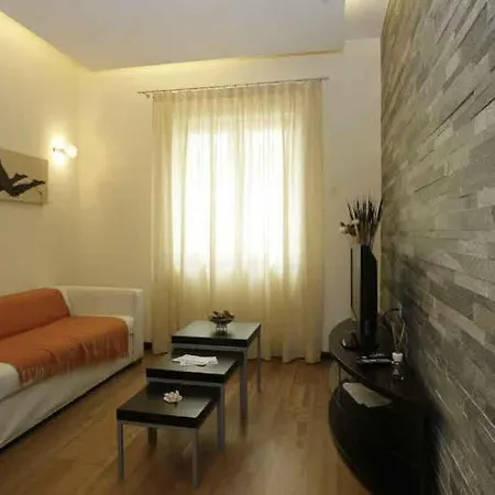 Luisa Hotel